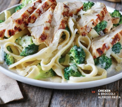 restaurant-contry-applebes-pasta-chicken-broccoli-alfredo-pasta
